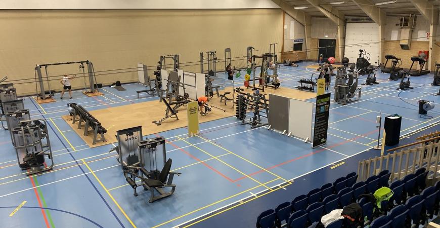 Et midlertidigt træningscenter placeret i hal 6 i Fredericia Idrætscenter